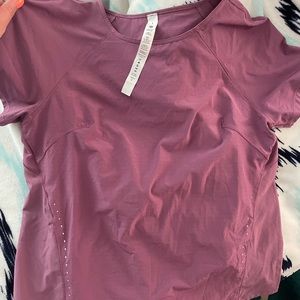 Lululemon lightweight stretch run short sleeve top size 4